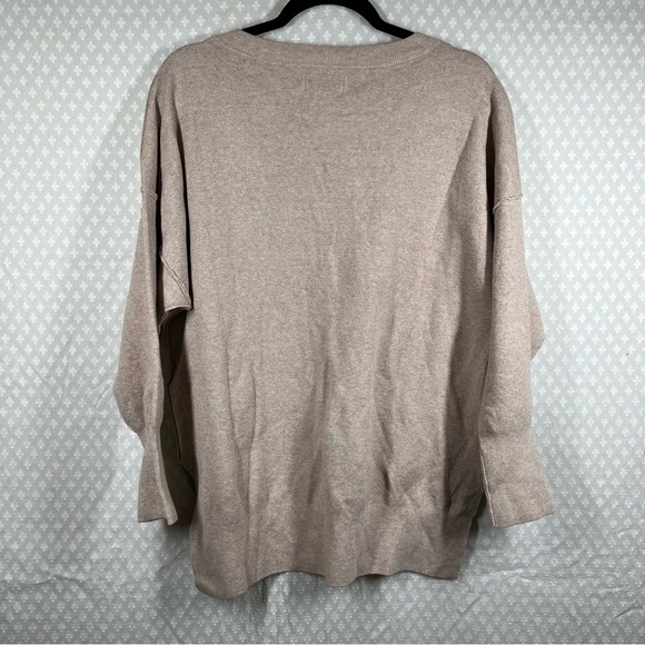 Abercrombie & Fitch Tan Cream Viscose V Neck Sweater - Picture 5 of 5